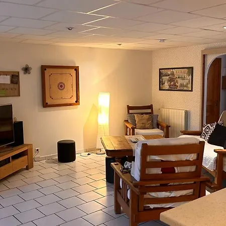 La Maison Des Copains *